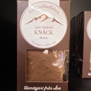 Delikata och underbar knäck från Åre Chokladfabrik, passar perfekt för alla som älskar knäck och passar utmärkt som en present till både nära och kära!